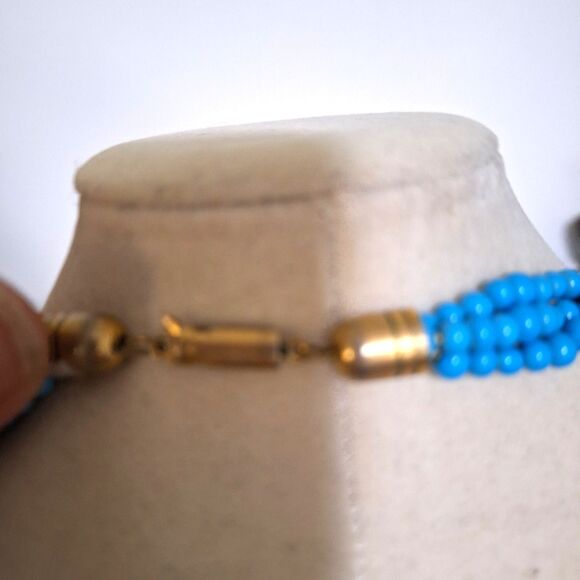 A Vintage Women's Choker Necklace Beaded Layered Grandma Core Torsade Style - Picture 5 of 8